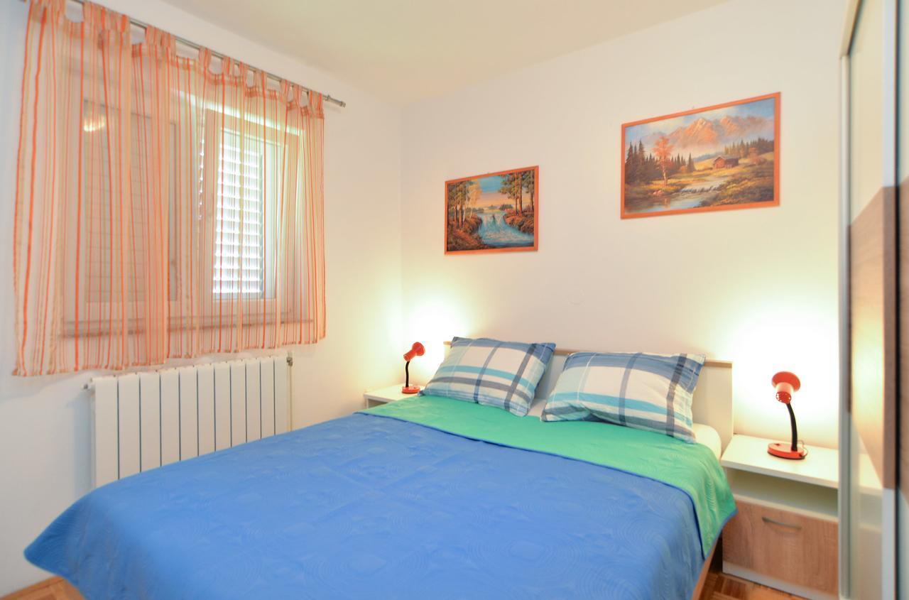 Apartments Milena 436 Fazana Exterior photo