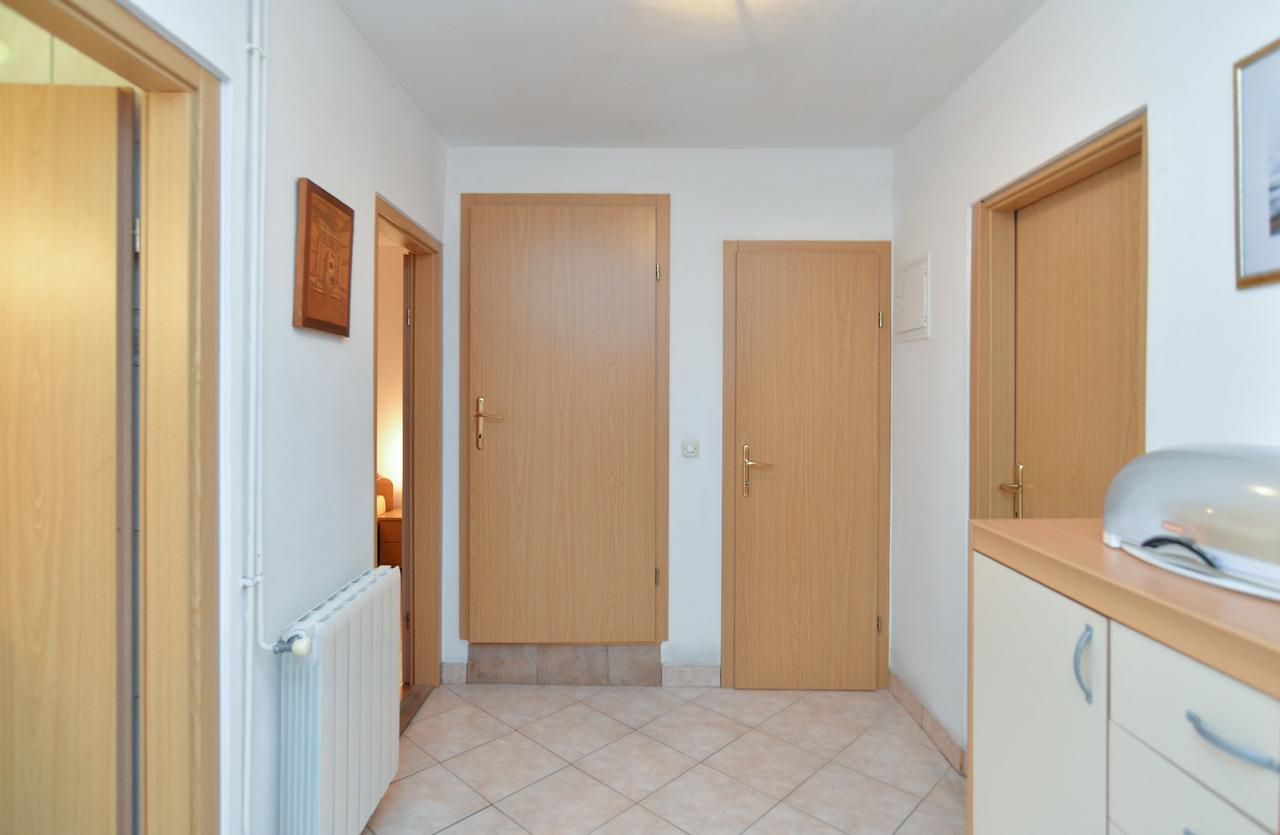 Apartments Milena 436 Fazana Exterior photo